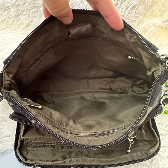 Baggallini Small Zip Crossbody Shoulder  Bag Lightweight‎ Multipockets Travel - Picture 5 of 8